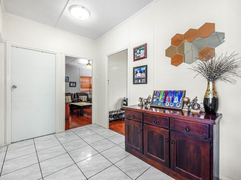 57 Whittingham St, Acacia Ridge QLD 4110