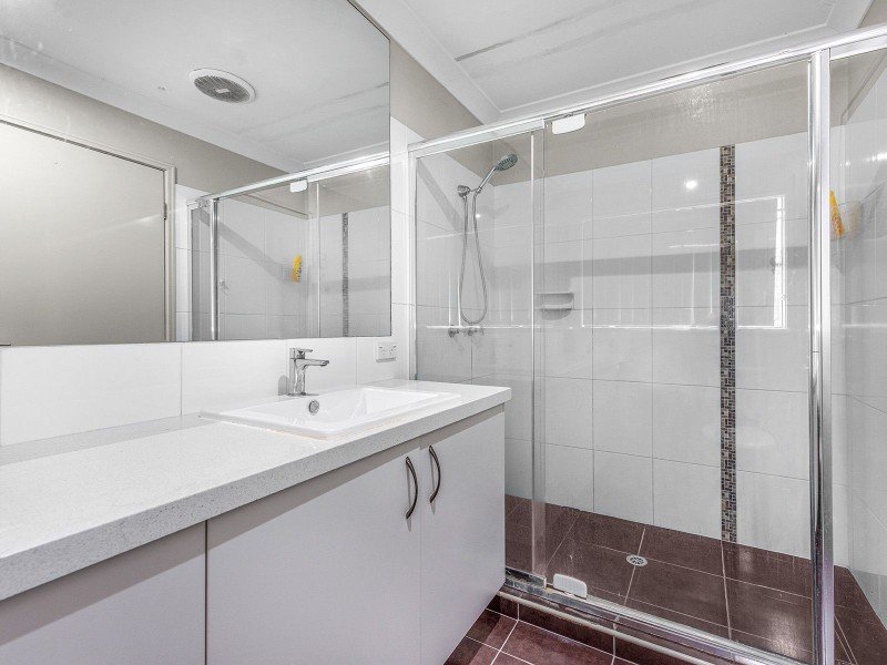 3 Chevron Cl, Forest Lake QLD 4078