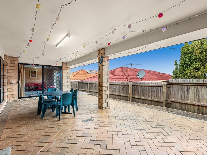 3 Chevron Cl, Forest Lake QLD 4078