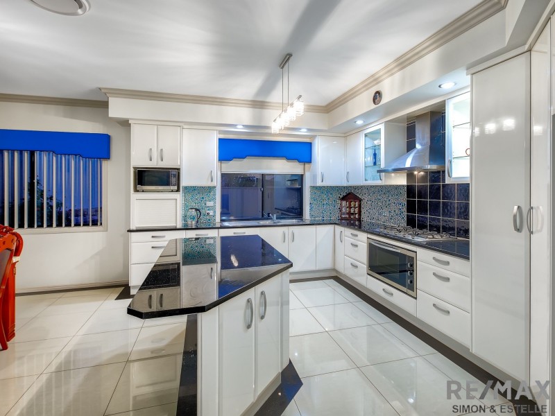 64 Alfred Circuit, Calamvale QLD 4116