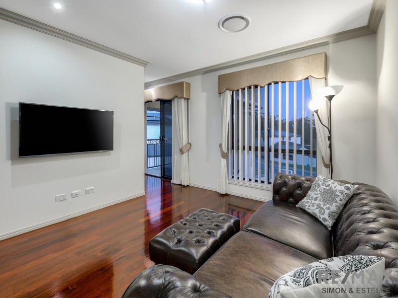 64 Alfred Circuit, Calamvale QLD 4116