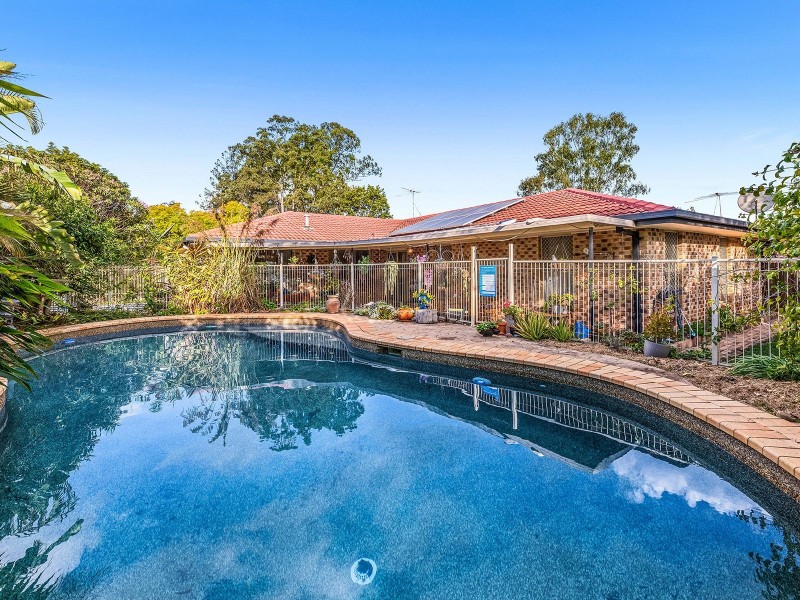 7 Springfield Pl, Forest Lake QLD 4078