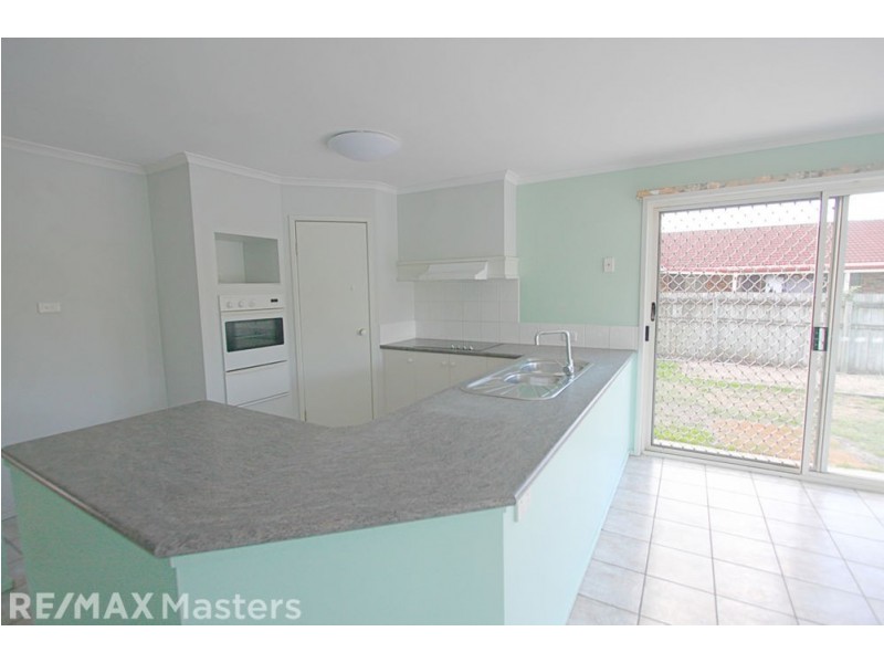 10 Mulde Place, Meadowbrook QLD 4131