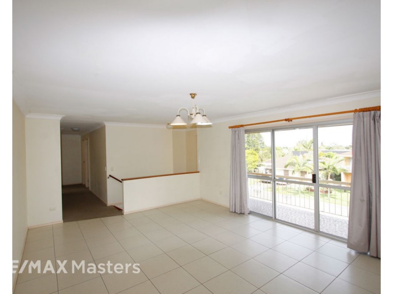 4 Warrington Street, Robertson QLD 4109