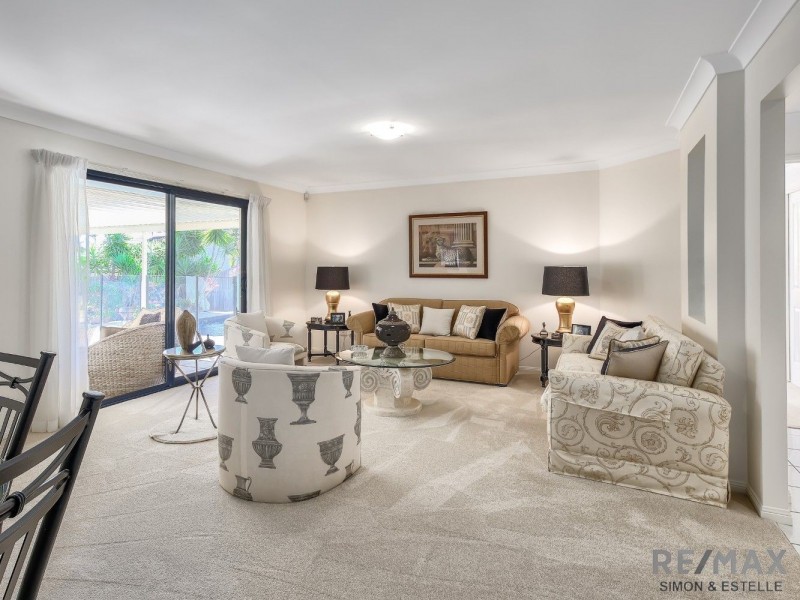 19 Greenhaven Crescent, Kuraby QLD 4112