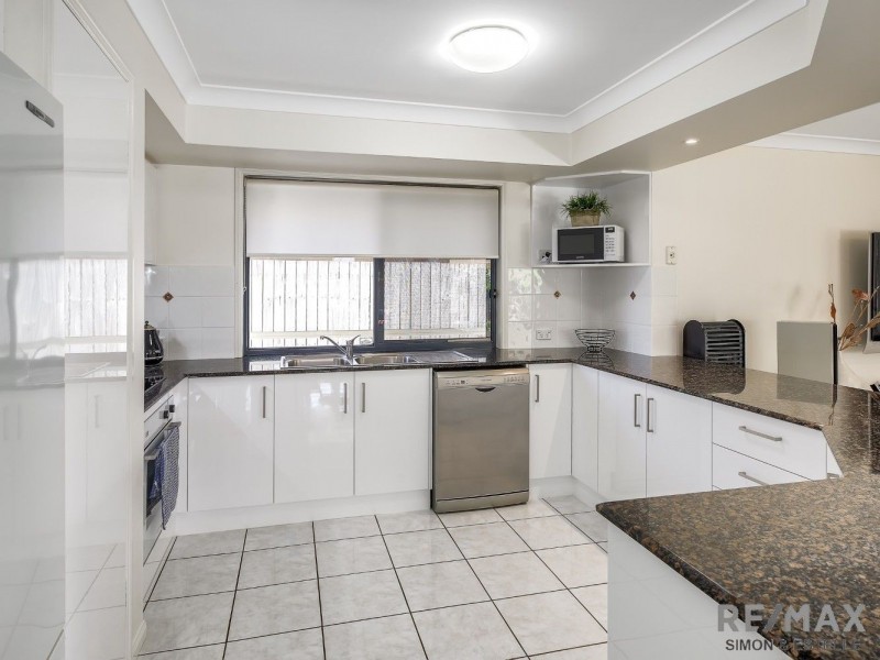 19 Greenhaven Crescent, Kuraby QLD 4112
