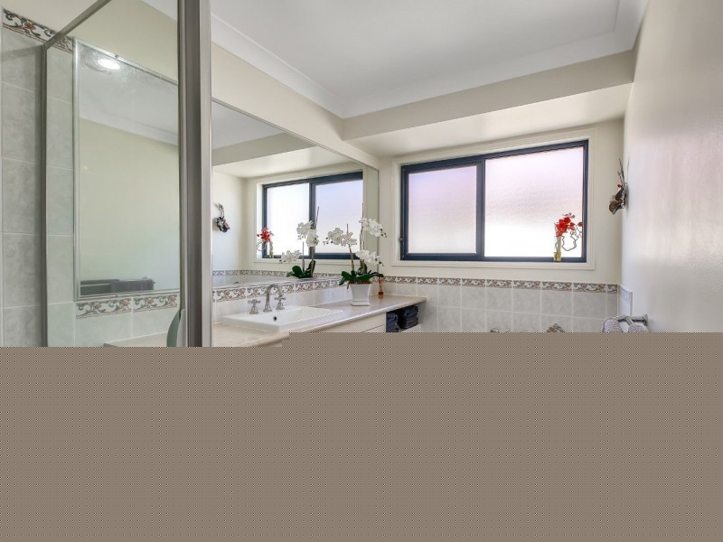 19 Greenhaven Crescent, Kuraby QLD 4112