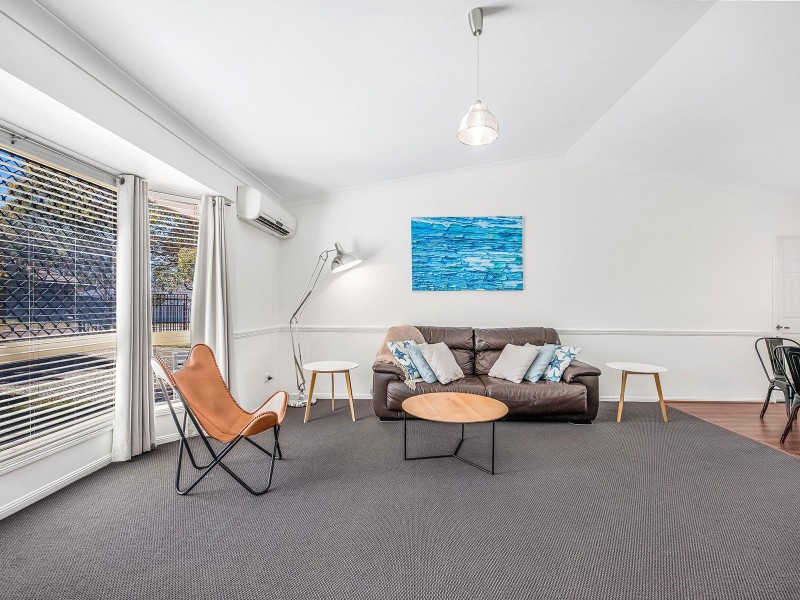 6 Mitchell Pl, Forest Lake QLD 4078