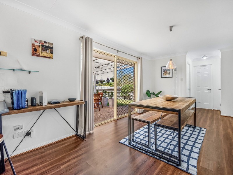 6 Mitchell Pl, Forest Lake QLD 4078