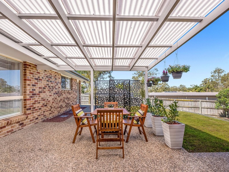 6 Mitchell Pl, Forest Lake QLD 4078