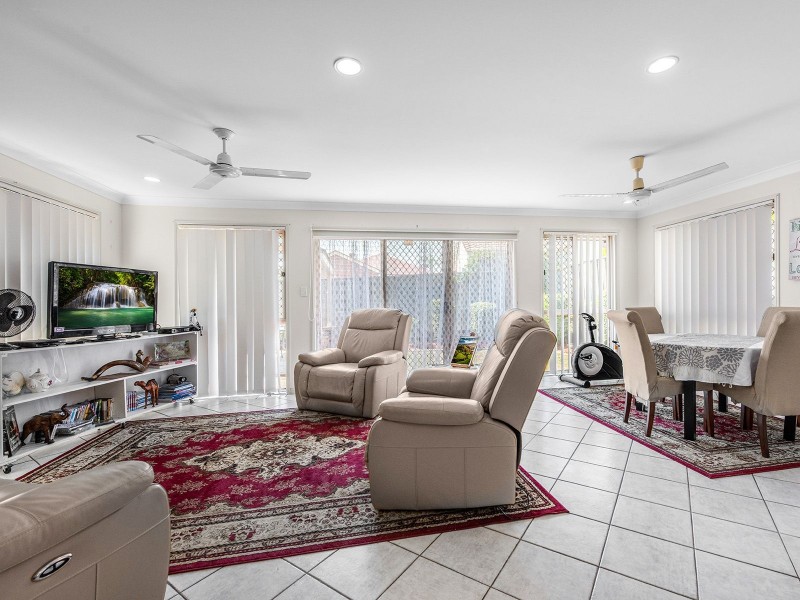 5 Illawarra Cl, Forest Lake QLD 4078