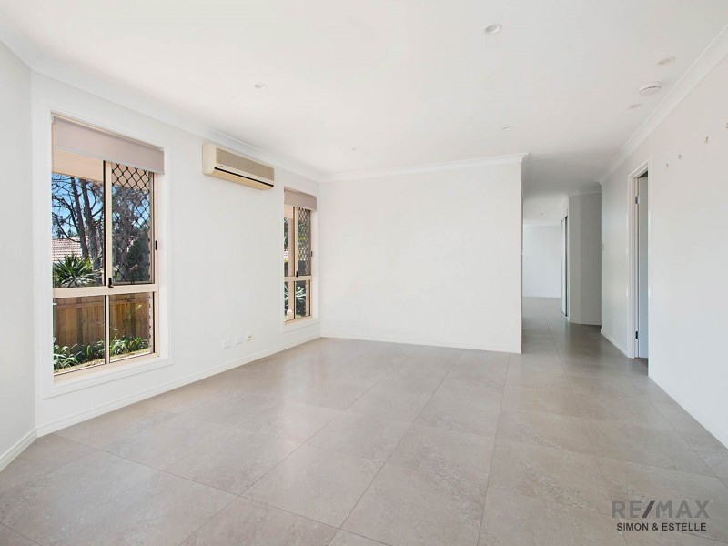 14 Scarlet Oak Place, Calamvale QLD 4116