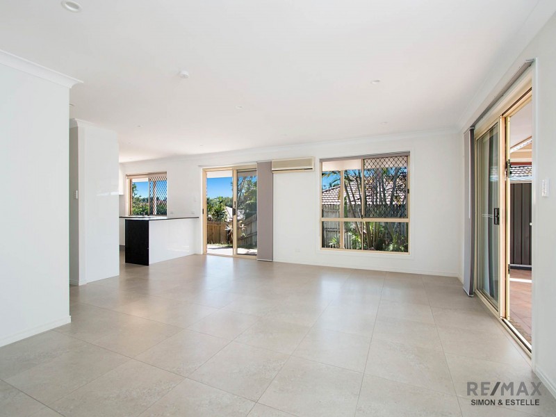 14 Scarlet Oak Place, Calamvale QLD 4116