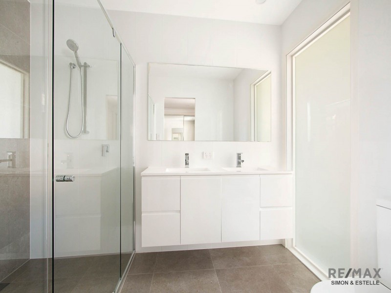 14 Scarlet Oak Place, Calamvale QLD 4116