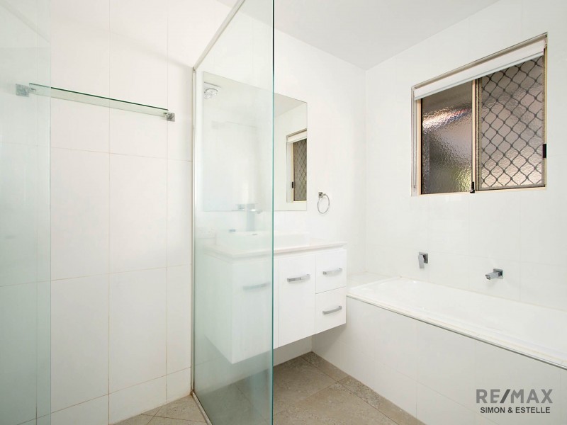 14 Scarlet Oak Place, Calamvale QLD 4116