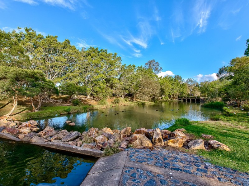 14 Scarlet Oak Place, Calamvale QLD 4116