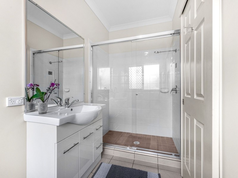5 Philong St, Doolandella QLD 4077