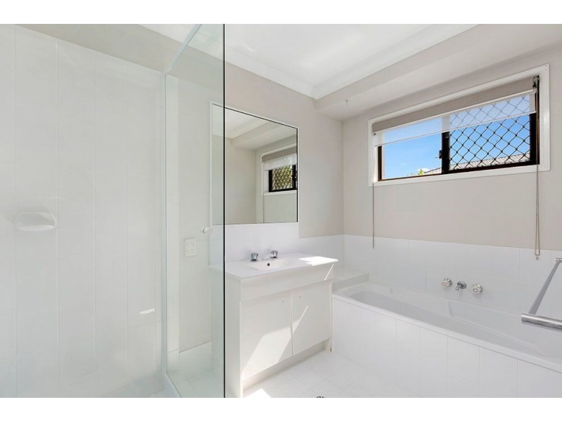 2 Seymore ct, Boronia Heights QLD 4124