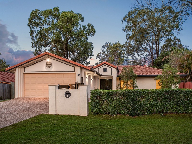 4 Benarkin St, Forest Lake QLD 4078