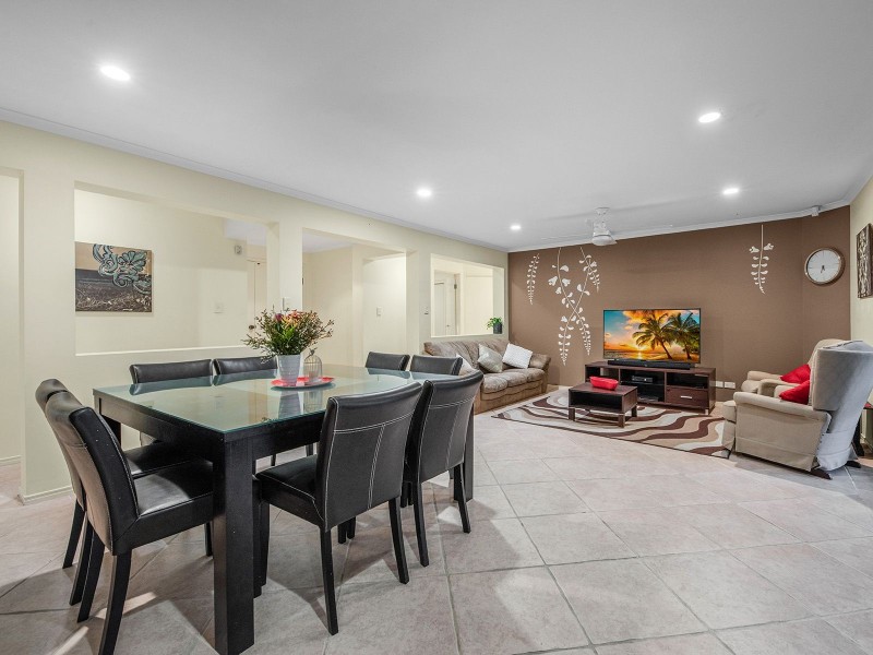 4 Benarkin St, Forest Lake QLD 4078