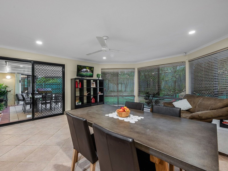 4 Benarkin St, Forest Lake QLD 4078