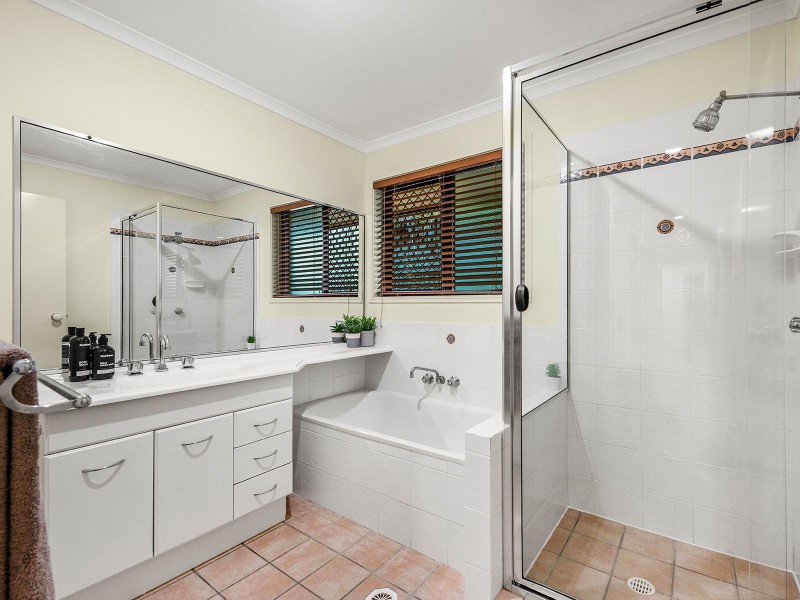 4 Benarkin St, Forest Lake QLD 4078