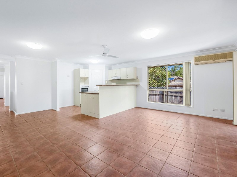 76 Snowy River Cct, Forest Lake QLD 4078