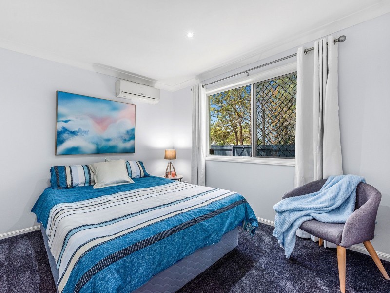 98 Banksia Cct, Forest Lake QLD 4078