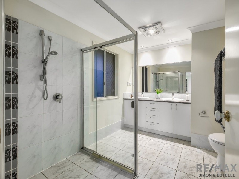 8 Annie Place, Kuraby QLD 4112