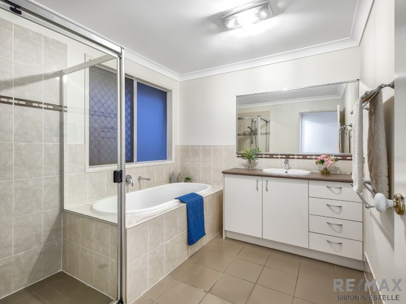 8 Annie Place, Kuraby QLD 4112