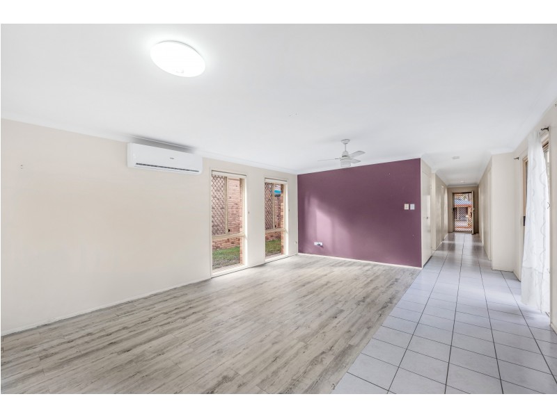 22 Banksia Cct, Forest Lake QLD 4078