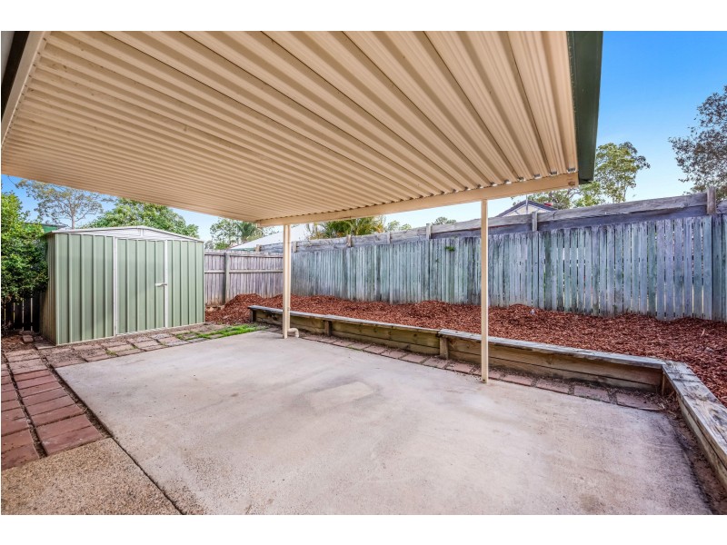 22 Banksia Cct, Forest Lake QLD 4078