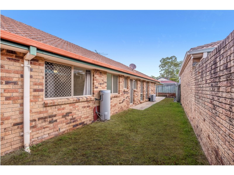 22 Banksia Cct, Forest Lake QLD 4078