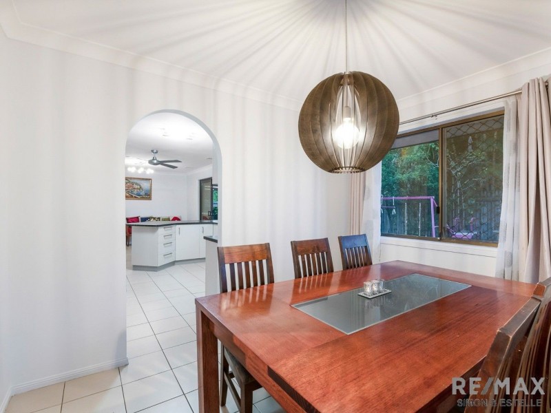 35 Roosevelt Drive, Stretton QLD 4116