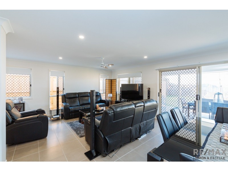 48 Jersey Crescent, Springfield Lakes QLD 4300
