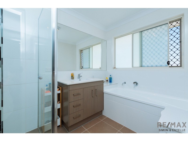 48 Jersey Crescent, Springfield Lakes QLD 4300