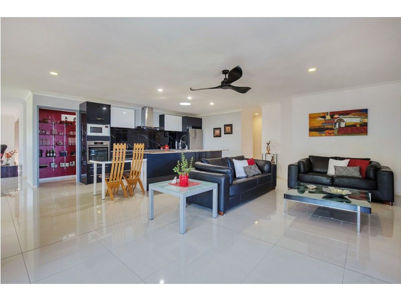 20 Trafalgar Street, Highland Park QLD 4211