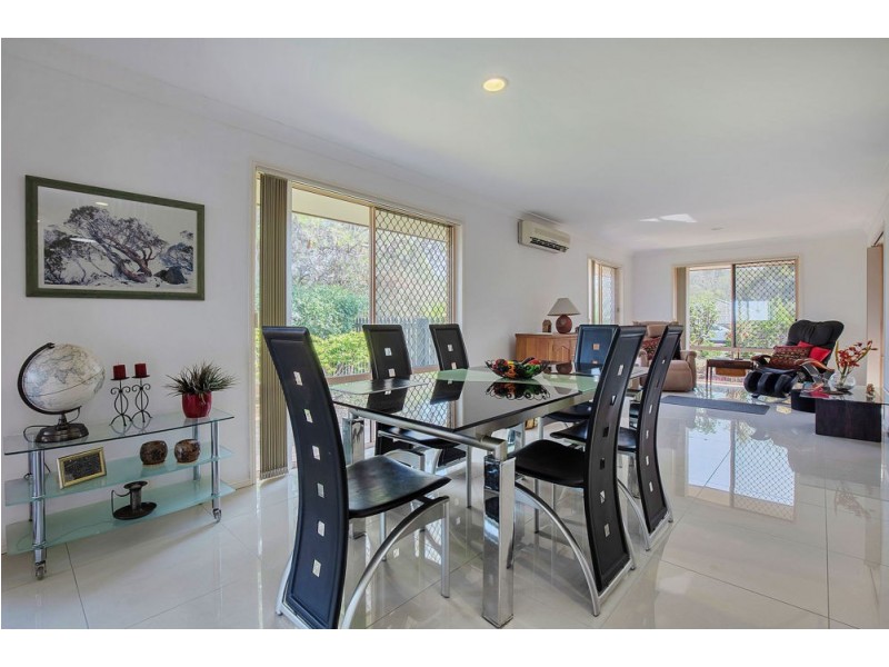 20 Trafalgar Street, Highland Park QLD 4211