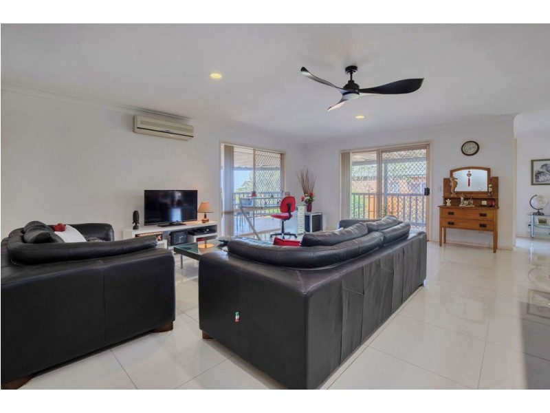 20 Trafalgar Street, Highland Park QLD 4211