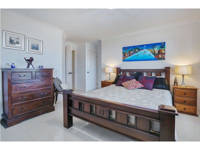 20 Trafalgar Street, Highland Park QLD 4211