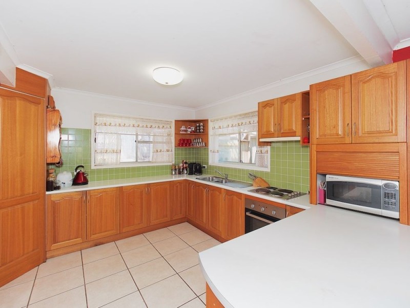 73 Jardine Drive, Springwood QLD 4127