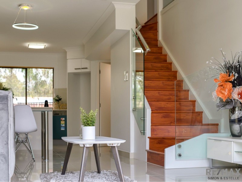 11 Riley Street, Calamvale QLD 4116