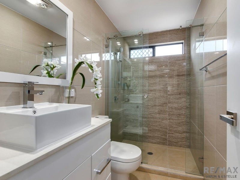 11 Riley Street, Calamvale QLD 4116