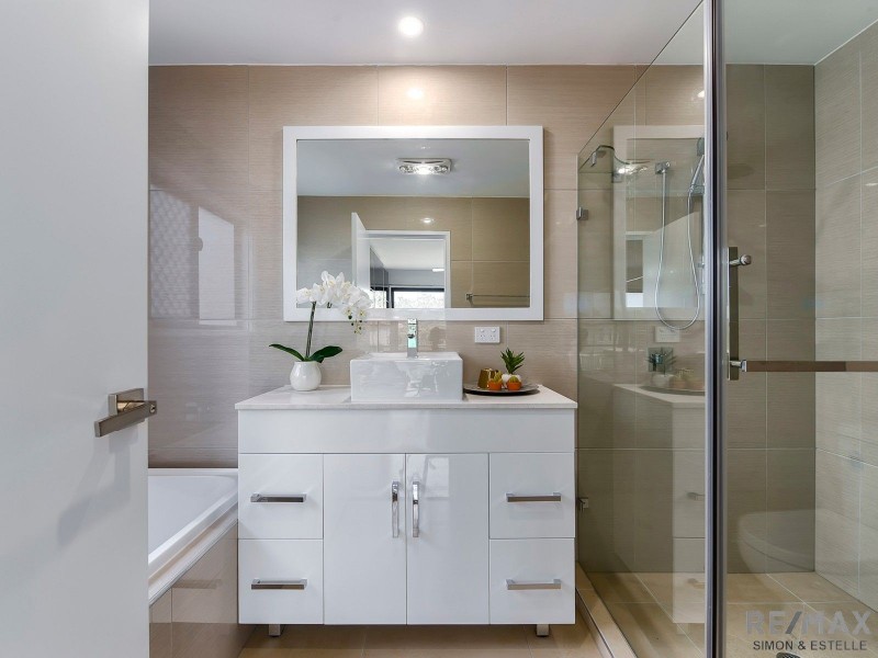 11 Riley Street, Calamvale QLD 4116