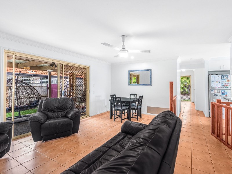 110 Jubilee Ave, Forest Lake QLD 4078