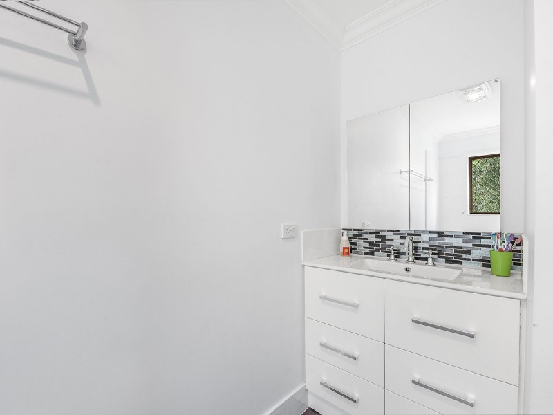 110 Jubilee Ave, Forest Lake QLD 4078