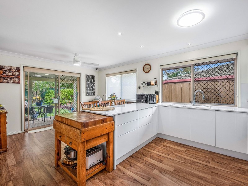 66 Clarendon Cct, Forest Lake QLD 4078