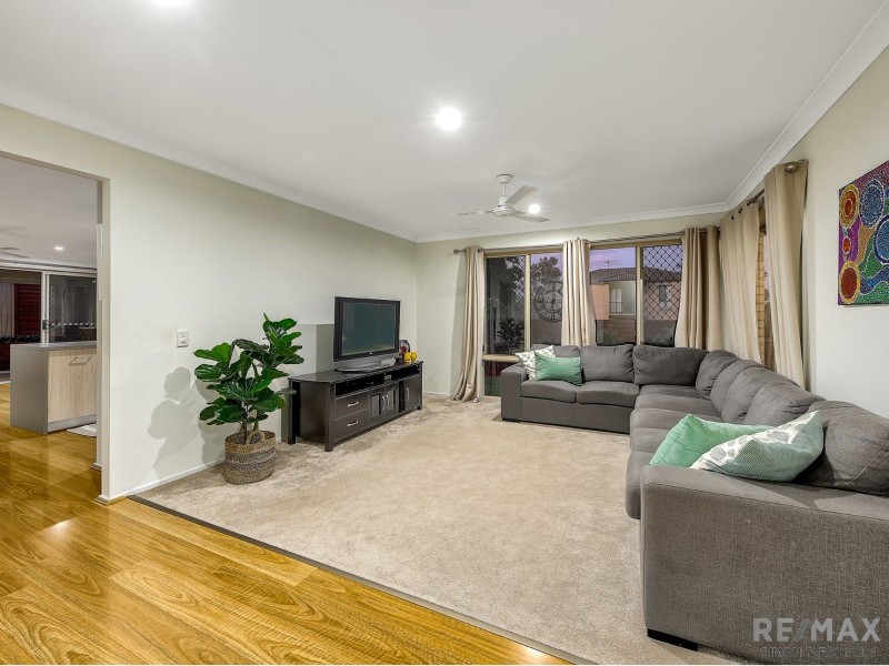 46 Mapelton Circuit, Parkinson QLD 4115