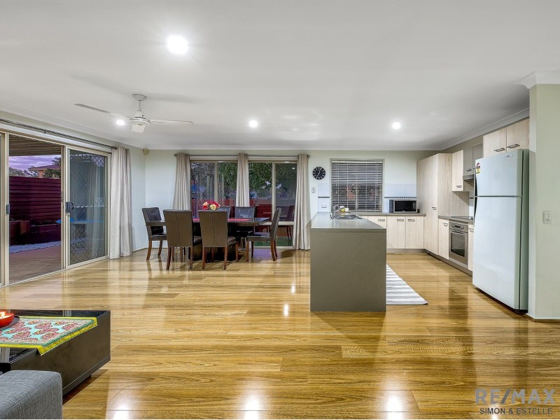 46 Mapelton Circuit, Parkinson QLD 4115