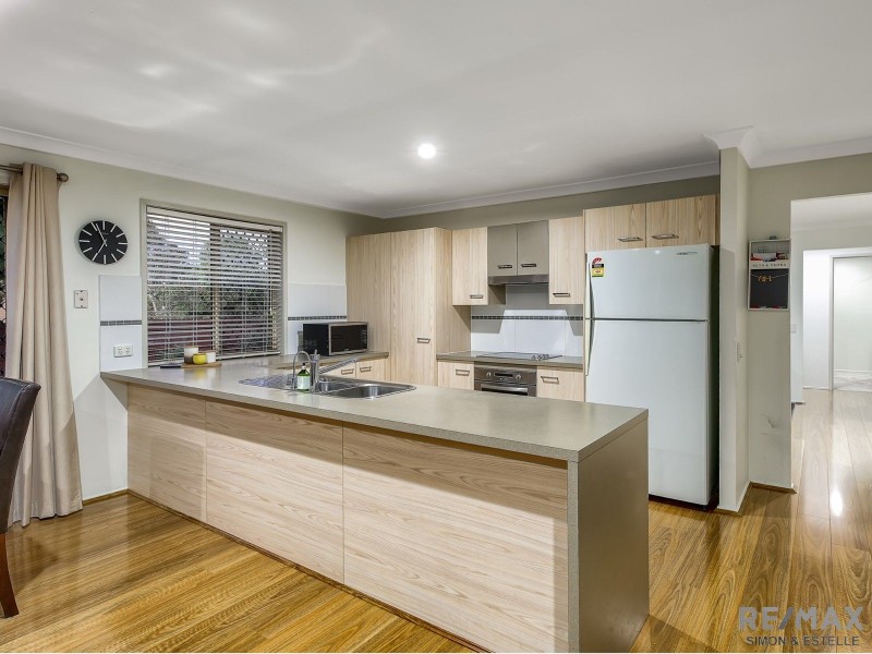 46 Mapelton Circuit, Parkinson QLD 4115